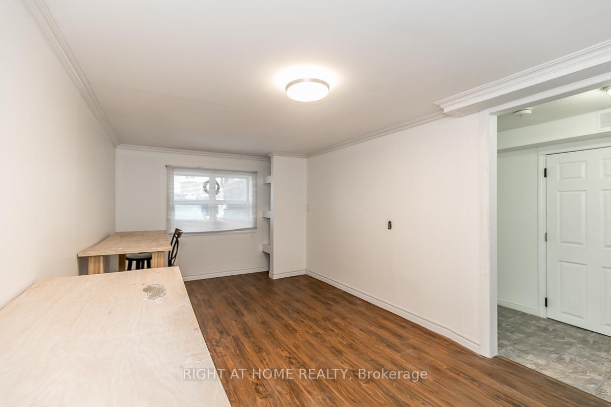 Photo 5 of Unit Lower, 20 Carlton Road, Barrie, Cundles East — HOMEH