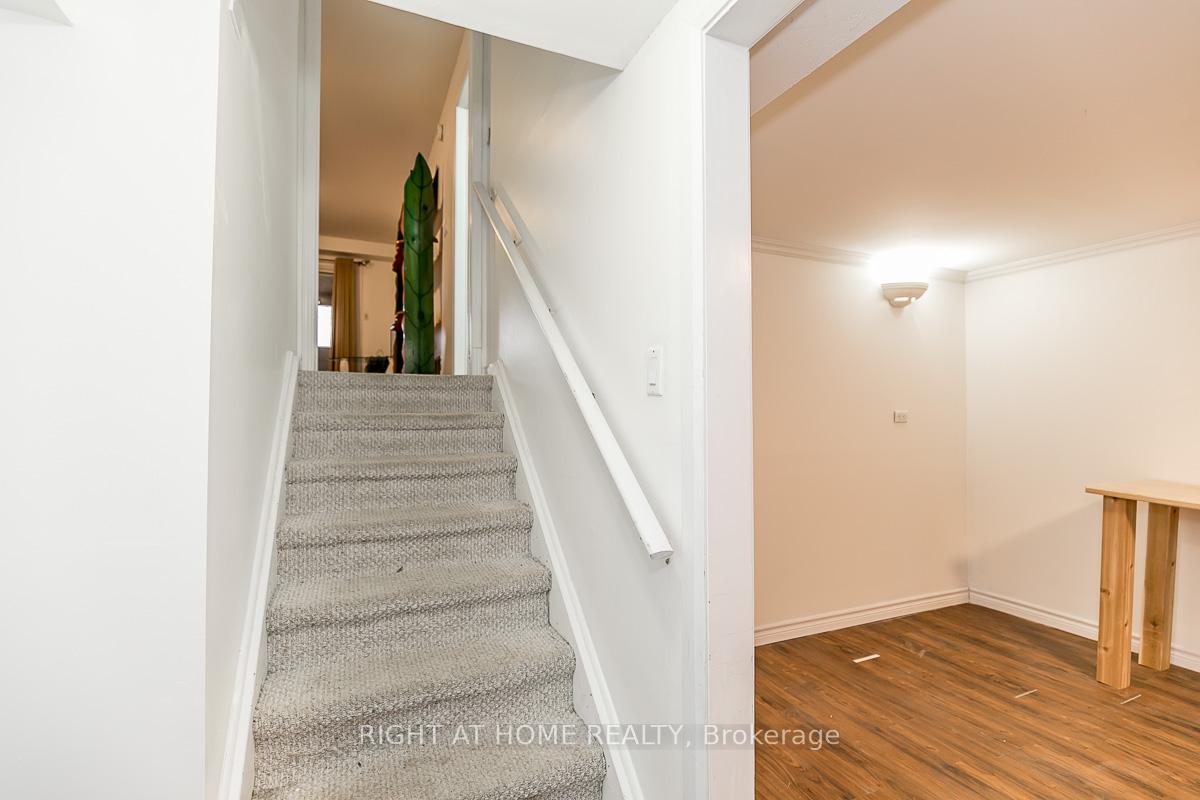 Photo 7 of Unit Lower, 20 Carlton Road, Barrie, Cundles East — HOMEH
