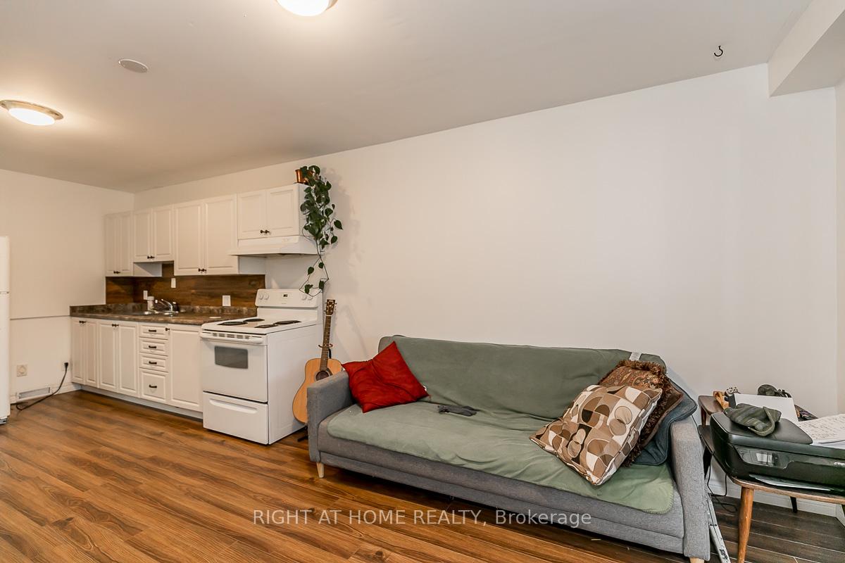Photo 14 of Unit Lower, 20 Carlton Road, Barrie, Cundles East — HOMEH