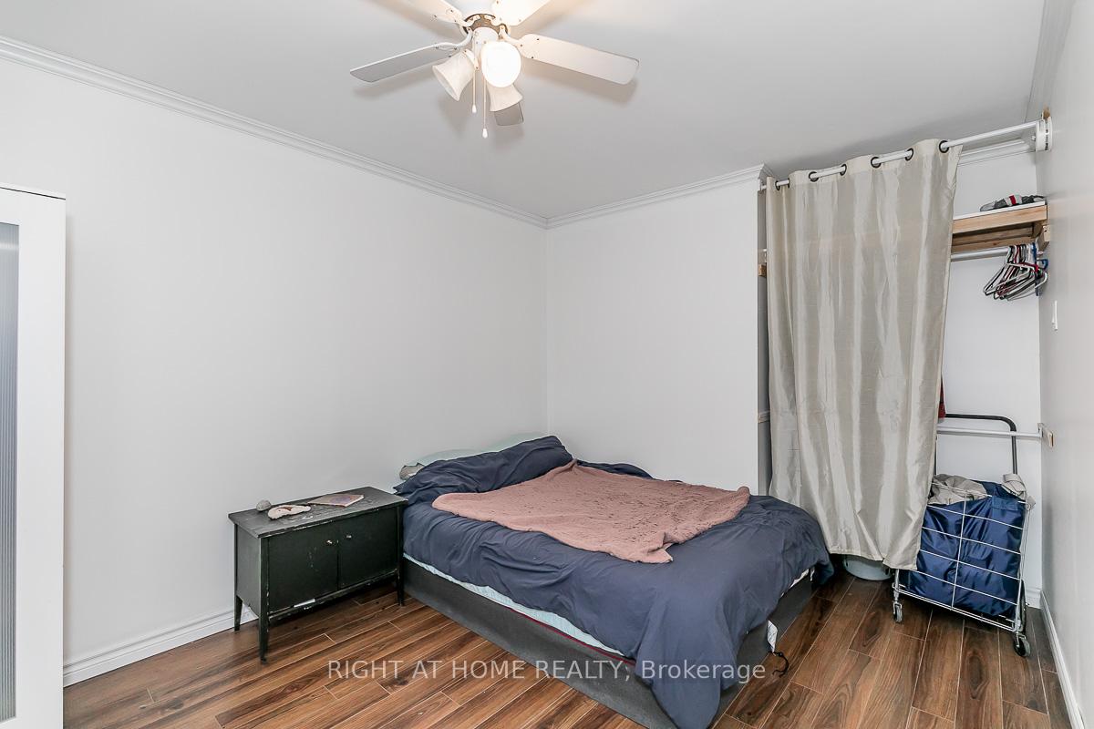 Photo 15 of Unit Lower, 20 Carlton Road, Barrie, Cundles East — HOMEH