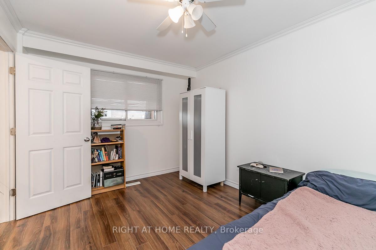 Photo 16 of Unit Lower, 20 Carlton Road, Barrie, Cundles East — HOMEH