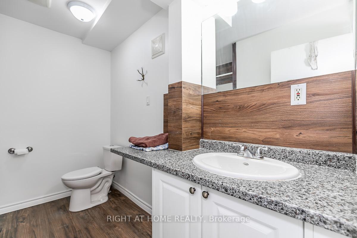 Photo 17 of Unit Lower, 20 Carlton Road, Barrie, Cundles East — HOMEH
