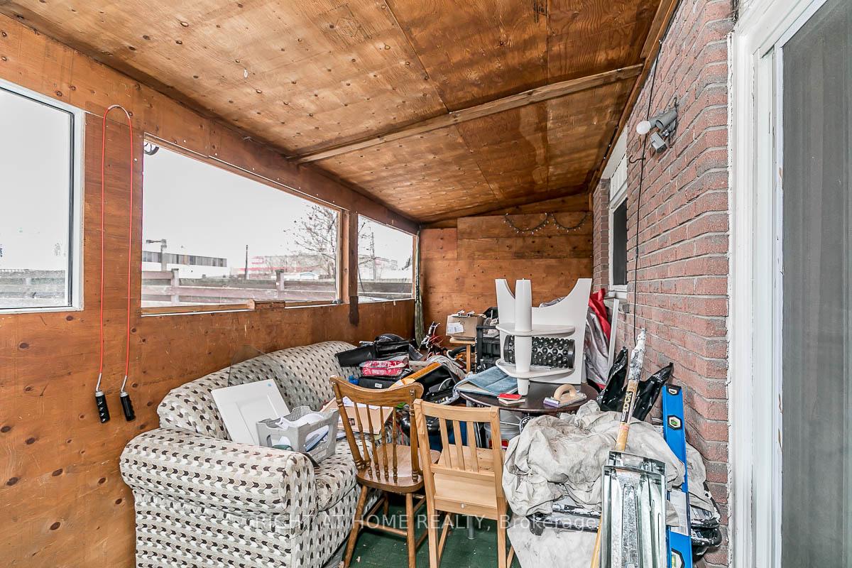 Photo 20 of Unit Lower, 20 Carlton Road, Barrie, Cundles East — HOMEH