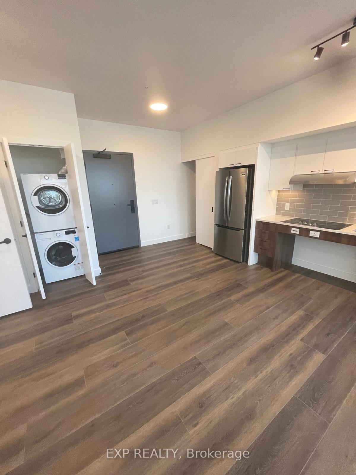 Photo 3 of Unit 303, 1600 James Naismith Drive, Ottawa, Pineview — HOMEH