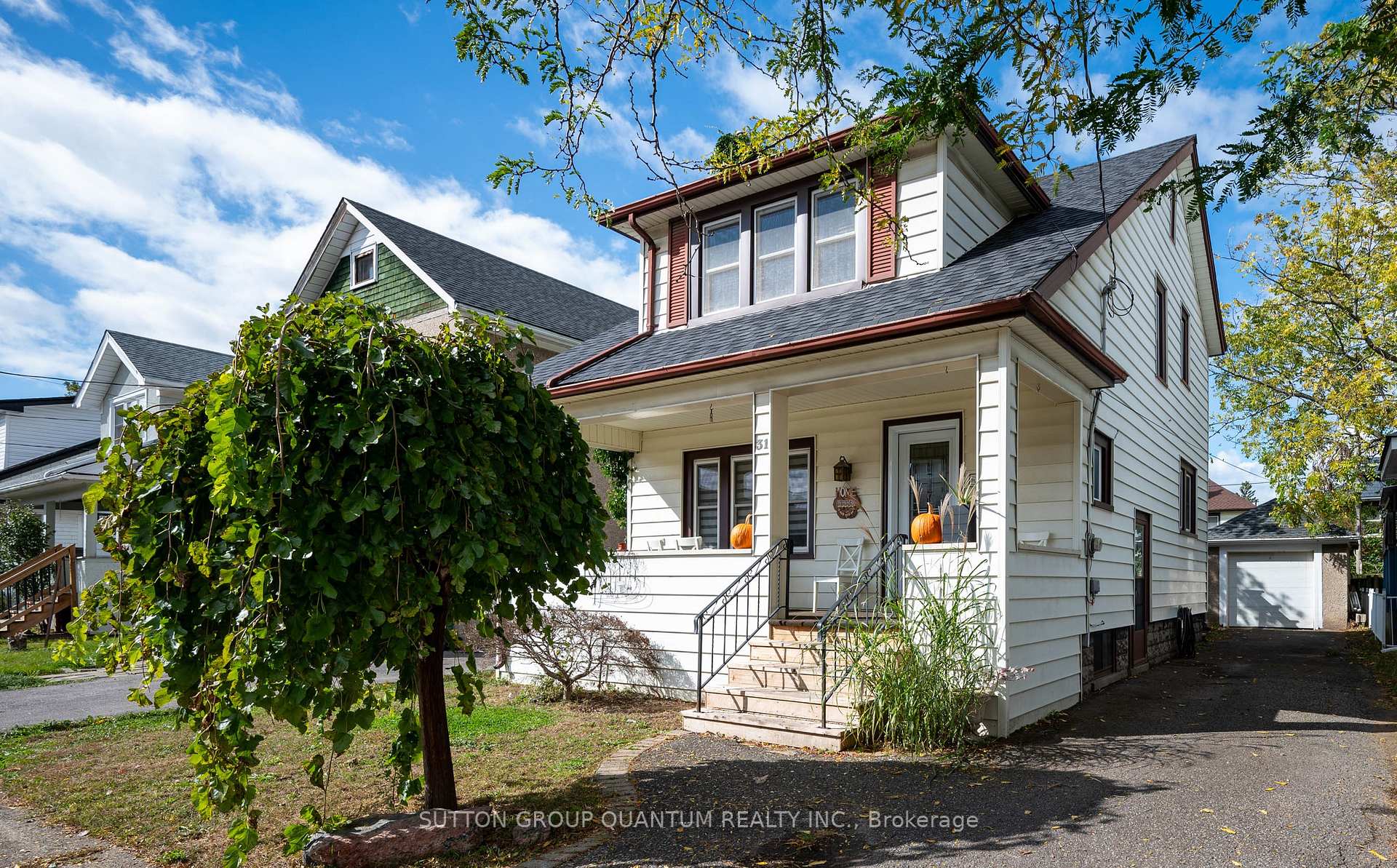 Photo 2 of 31 Albert Street, St. Catharines, Downtown — HOMEH