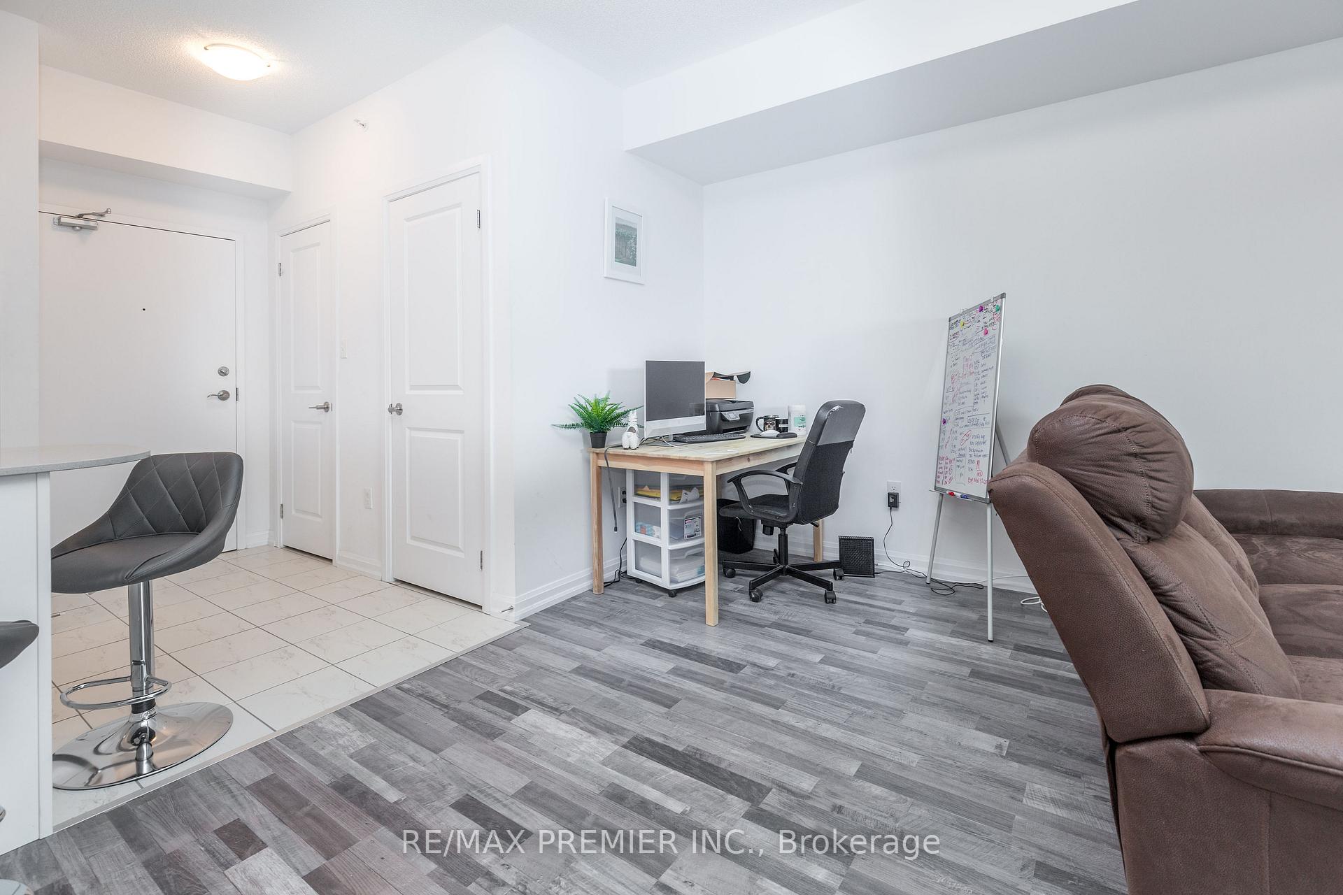 Photo 11 of Unit 513, 302 Essa Road, Barrie, 400 West — HOMEH