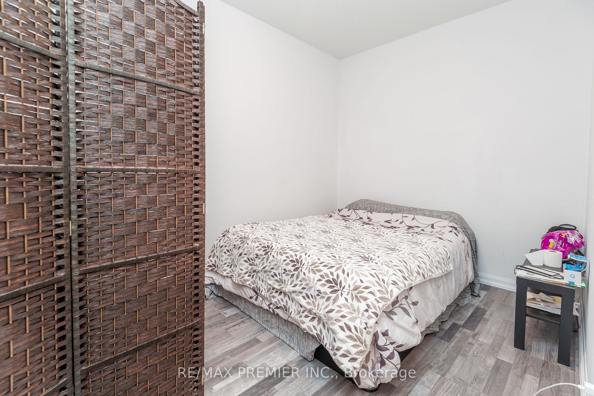 Photo 16 of Unit 513, 302 Essa Road, Barrie, 400 West — HOMEH
