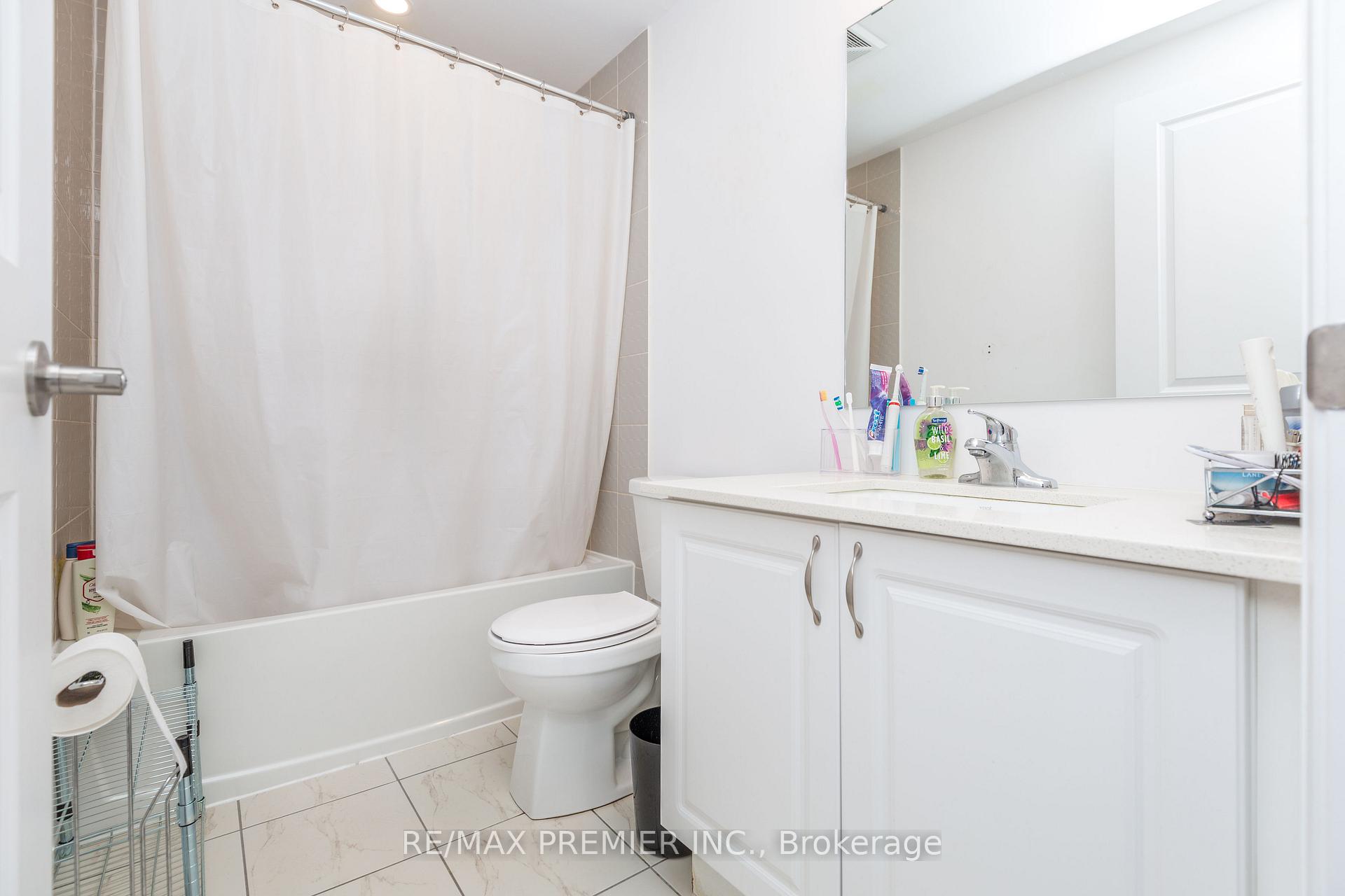 Photo 17 of Unit 513, 302 Essa Road, Barrie, 400 West — HOMEH