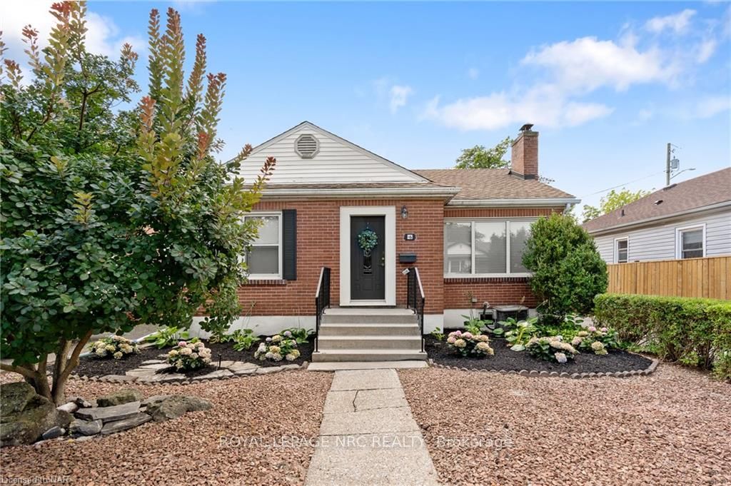 Photo 2 of 6 Cliff Road, St. Catharines, Old Glenridge — HOMEH
