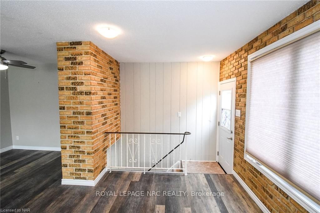 Photo 14 of 7 Dianne Drive, St. Catharines, Secord Woods — HOMEH