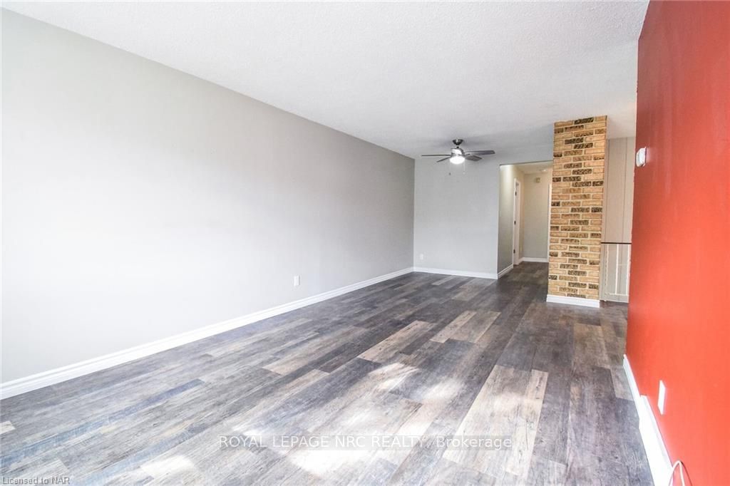 Photo 18 of 7 Dianne Drive, St. Catharines, Secord Woods — HOMEH