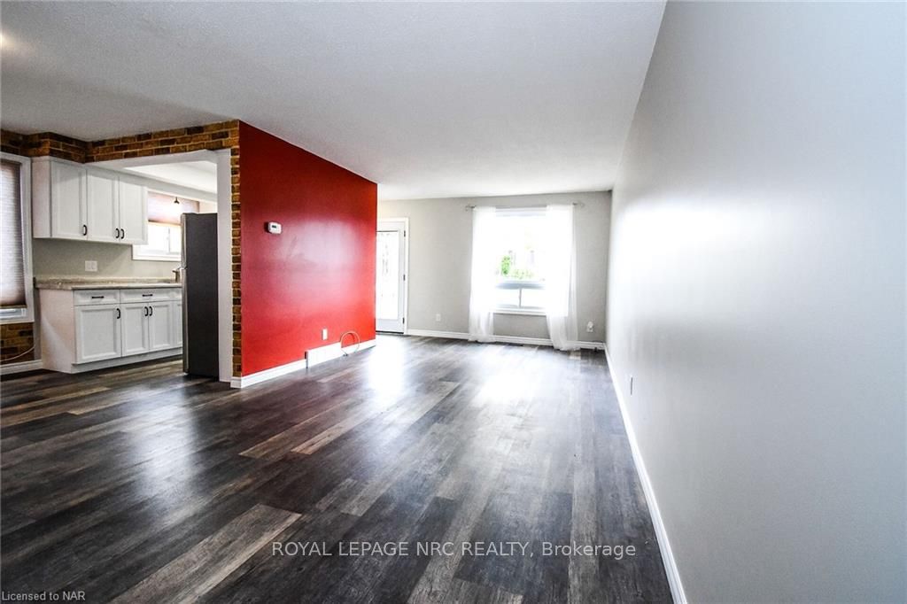 Photo 19 of 7 Dianne Drive, St. Catharines, Secord Woods — HOMEH