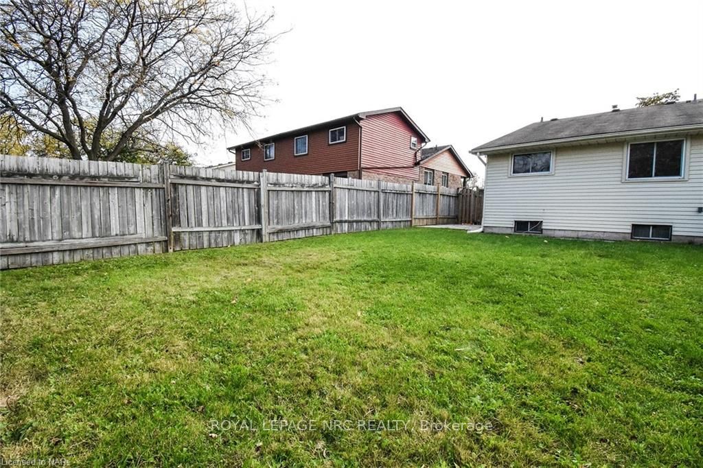 Photo 39 of 7 Dianne Drive, St. Catharines, Secord Woods — HOMEH