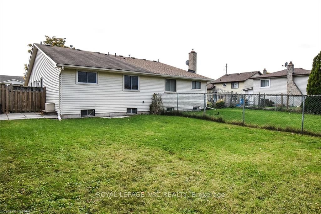 Photo 40 of 7 Dianne Drive, St. Catharines, Secord Woods — HOMEH
