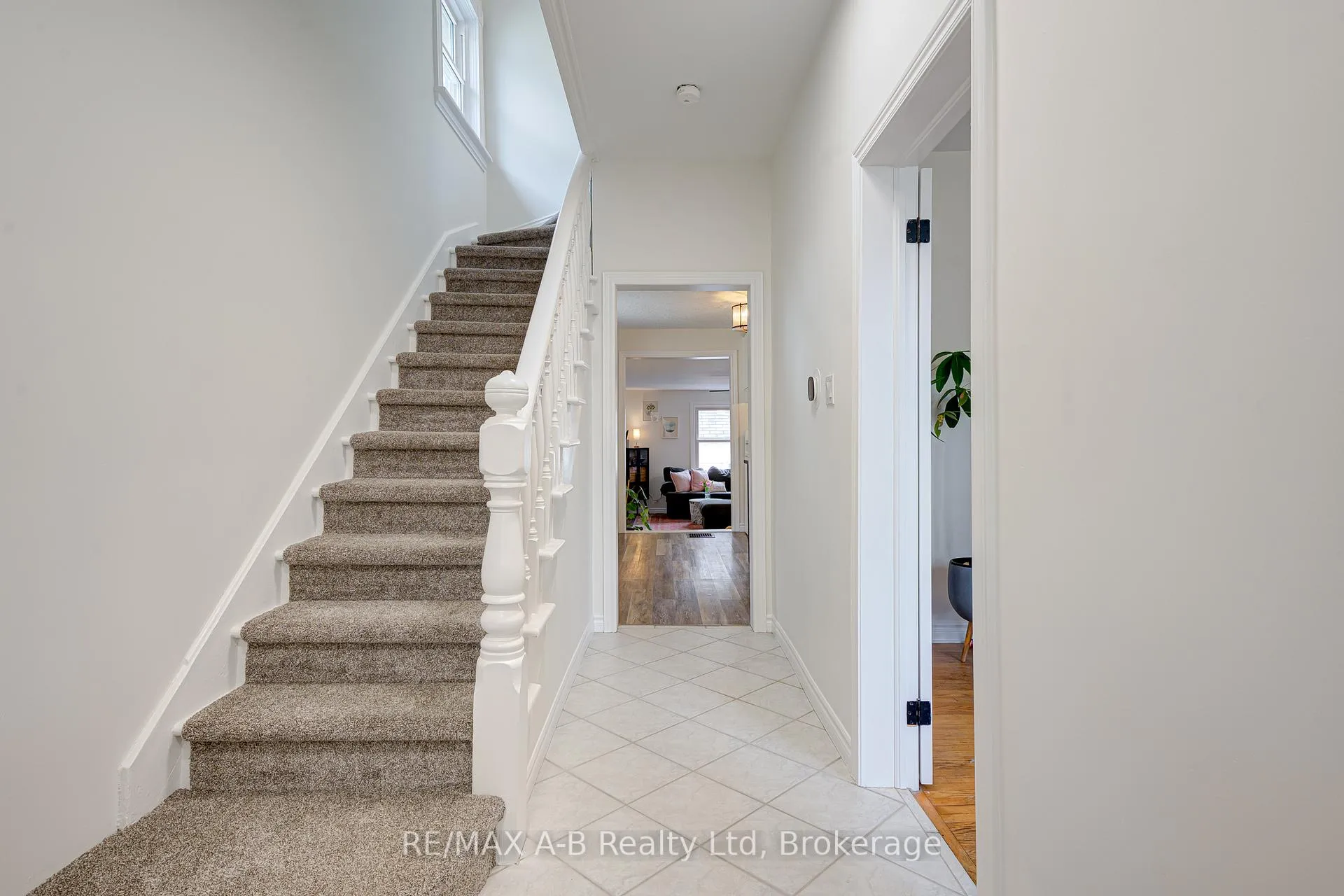 Photo 8 of 25 Ash Street, Stratford — HOMEH