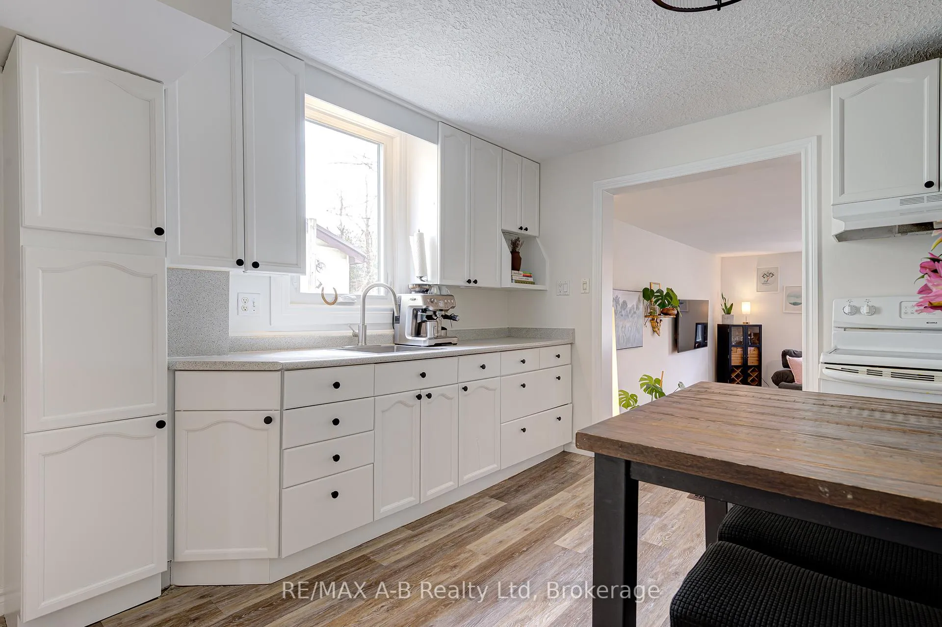 Photo 15 of 25 Ash Street, Stratford — HOMEH