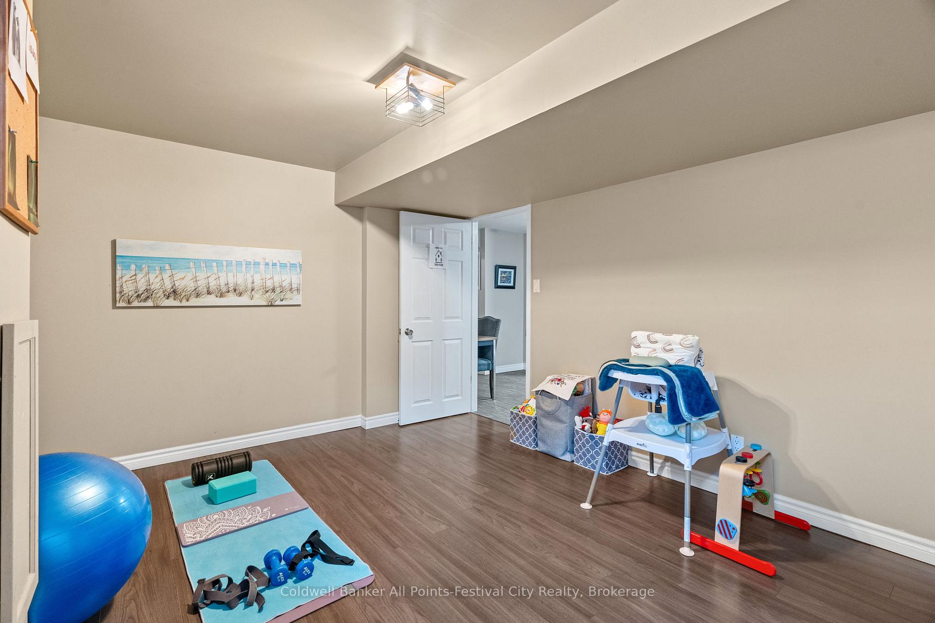 Photo 25 of 22 Beilby Street, Goderich, Goderich (Town) — HOMEH