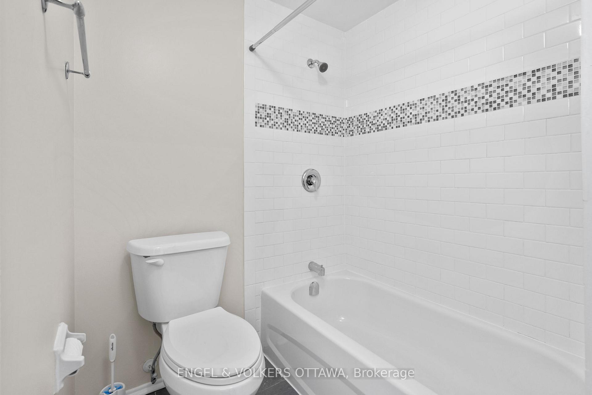 Photo 20 of 1529 Meadowbrook Road, Ottawa, Pineview — HOMEH