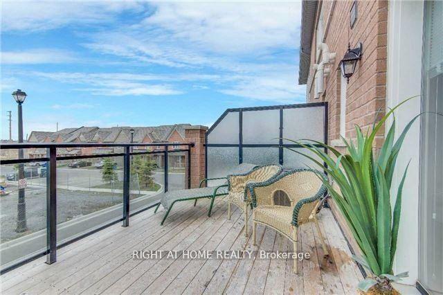 Photo 8 of 67 Burton Howard Drive N, Aurora, Bayview Northeast — HOMEH
