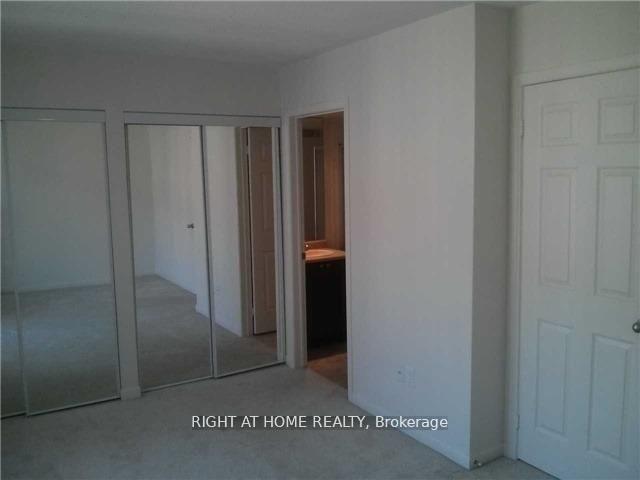 Photo 24 of 67 Burton Howard Drive N, Aurora, Bayview Northeast — HOMEH
