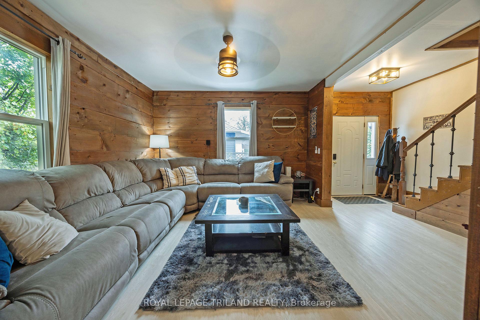 Photo 9 of 15 Cora Street, St. Thomas — HOMEH