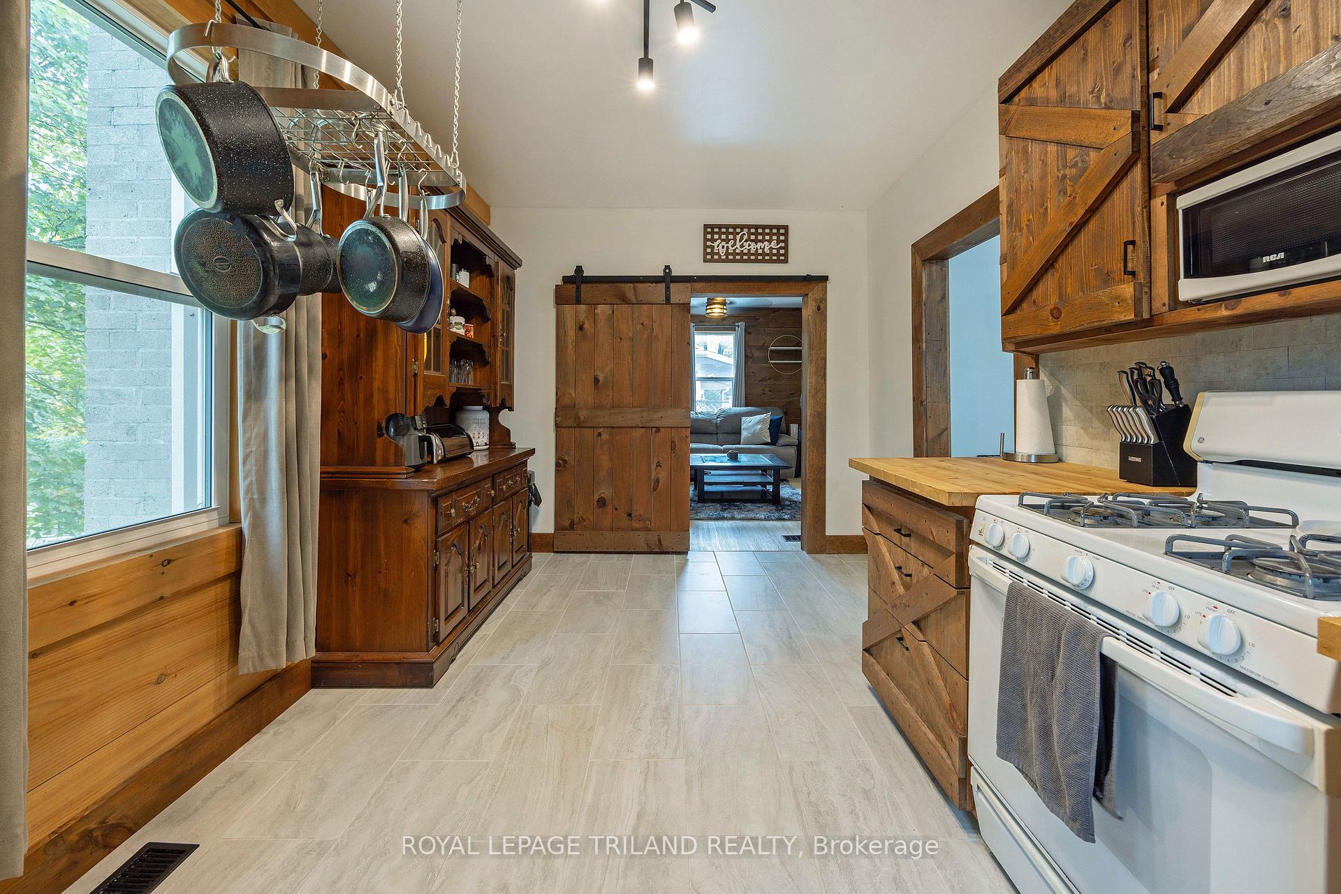 Photo 13 of 15 Cora Street, St. Thomas — HOMEH