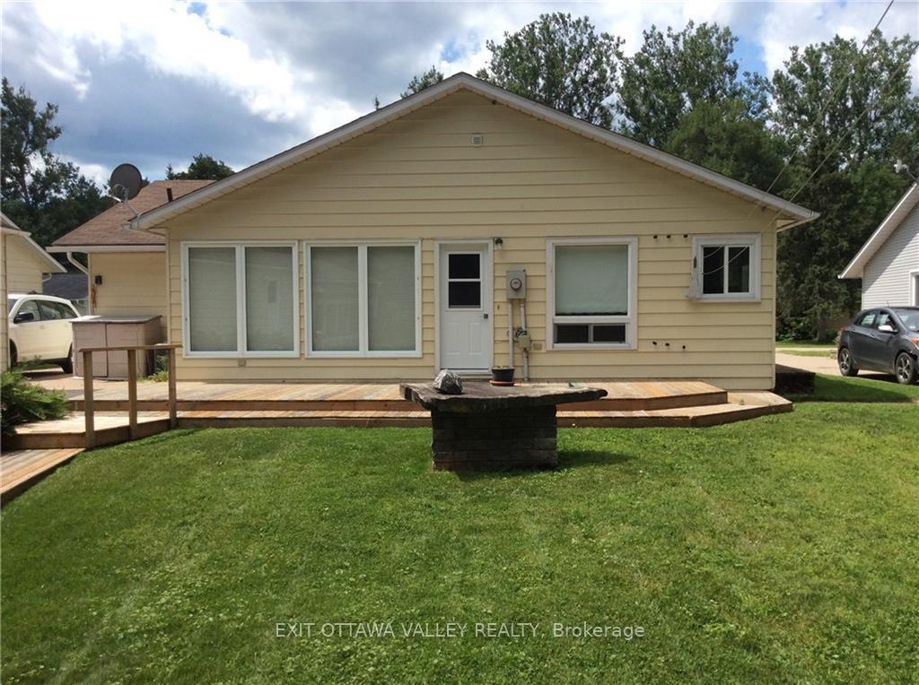 Photo 4 of 55 Beach Avenue, Deep River — HOMEH