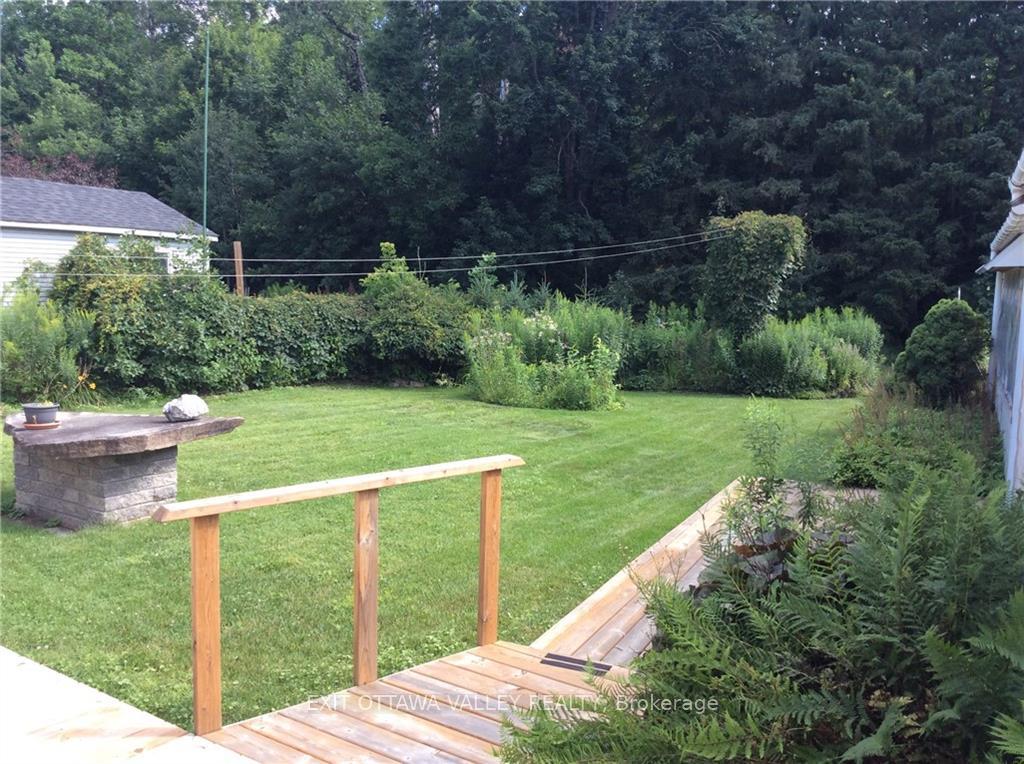 Photo 5 of 55 Beach Avenue, Deep River — HOMEH