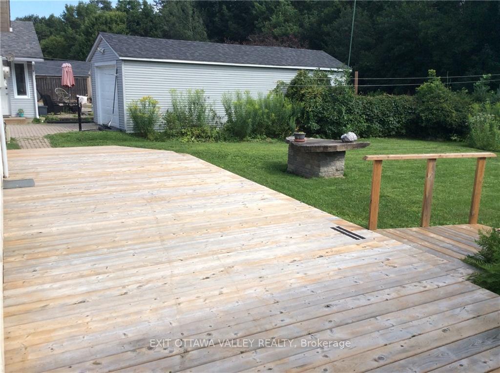 Photo 6 of 55 Beach Avenue, Deep River — HOMEH