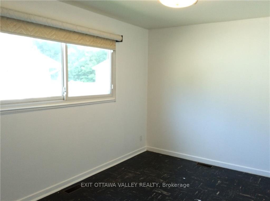 Photo 20 of 55 Beach Avenue, Deep River — HOMEH