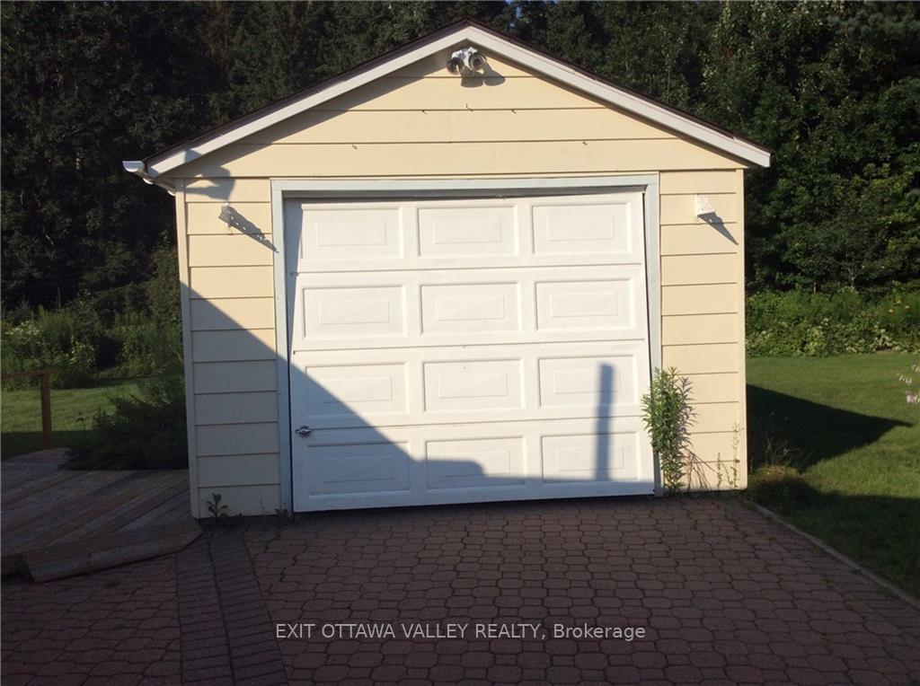 Photo 28 of 55 Beach Avenue, Deep River — HOMEH