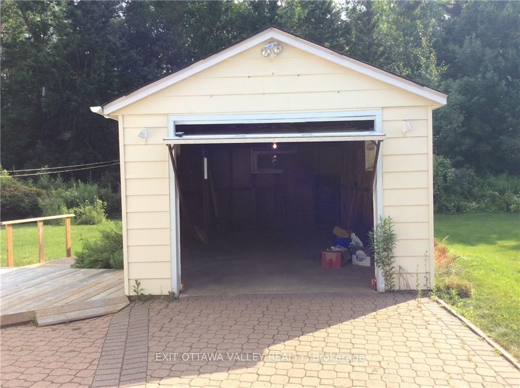 Photo 29 of 55 Beach Avenue, Deep River — HOMEH