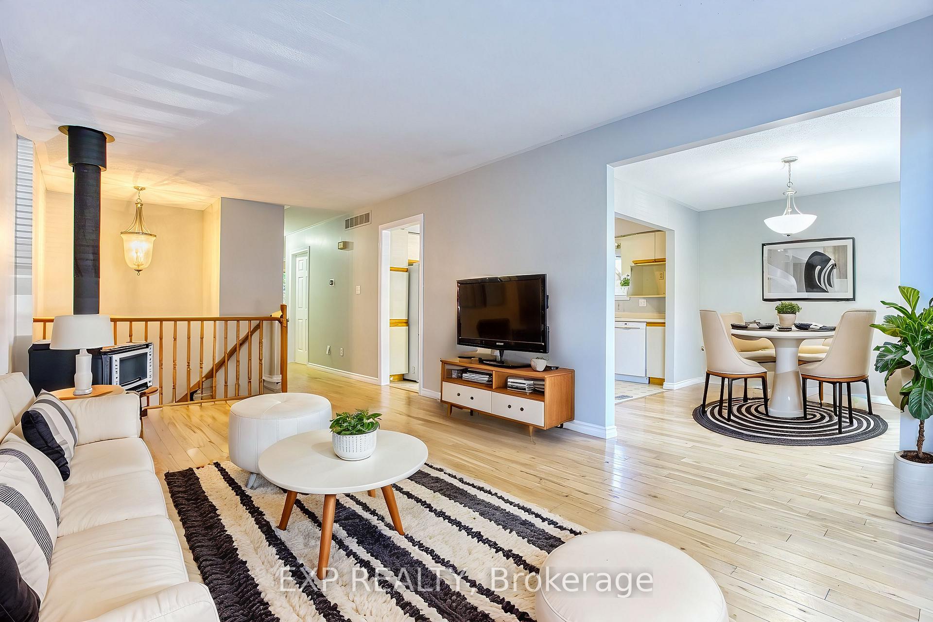 Photo 7 of 376 Rexford Drive, Hamilton, Randall — HOMEH