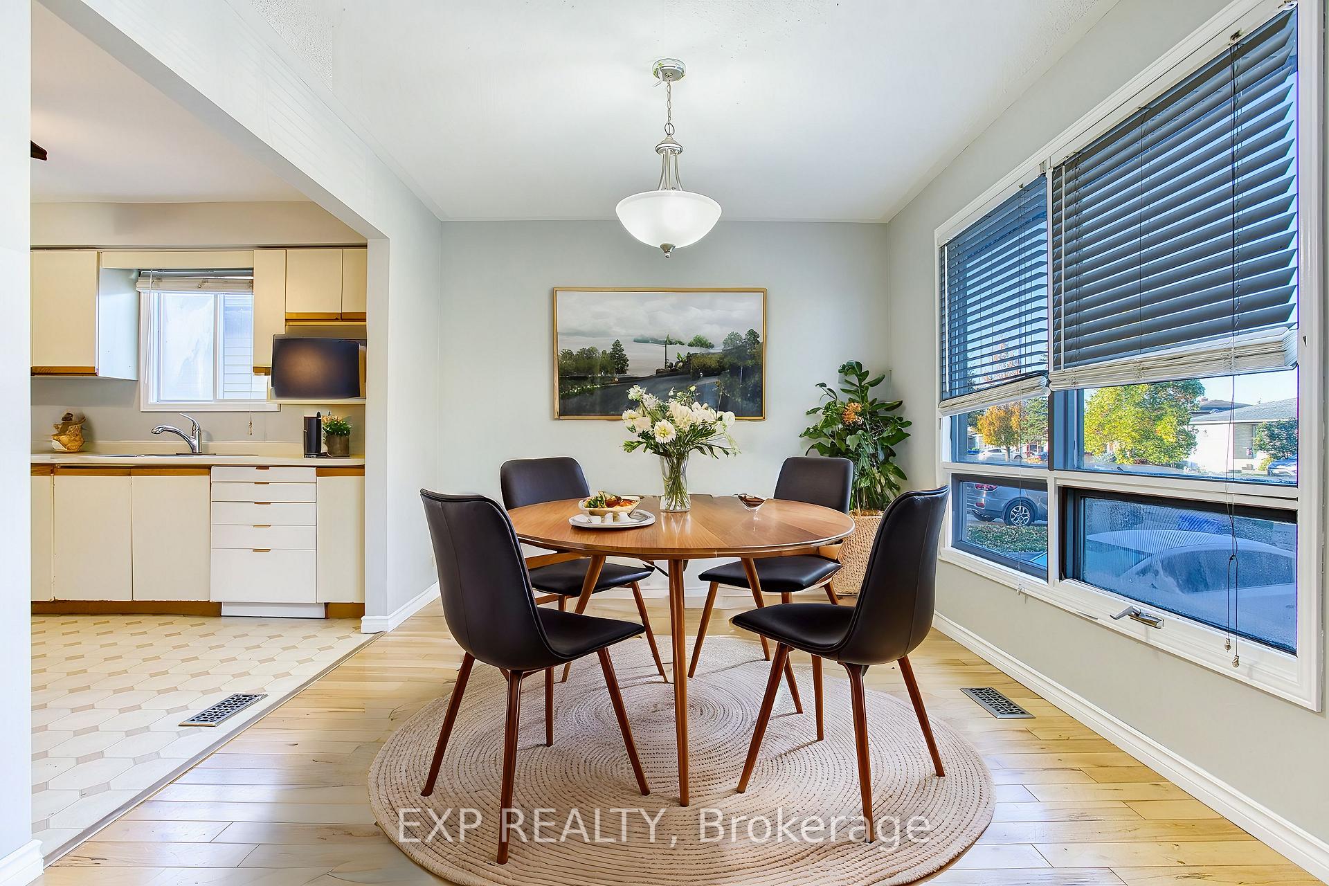Photo 8 of 376 Rexford Drive, Hamilton, Randall — HOMEH