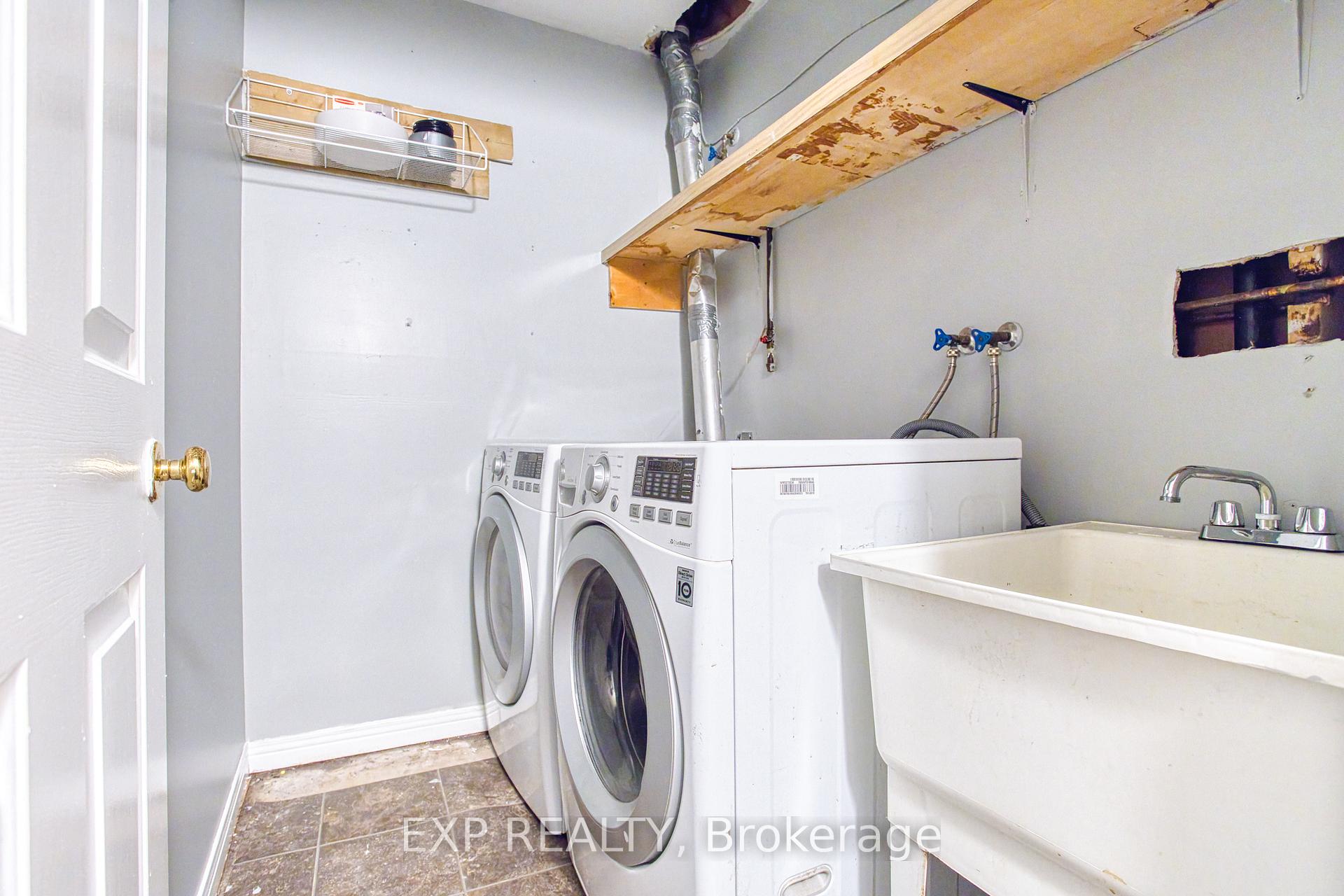 Photo 24 of 376 Rexford Drive, Hamilton, Randall — HOMEH