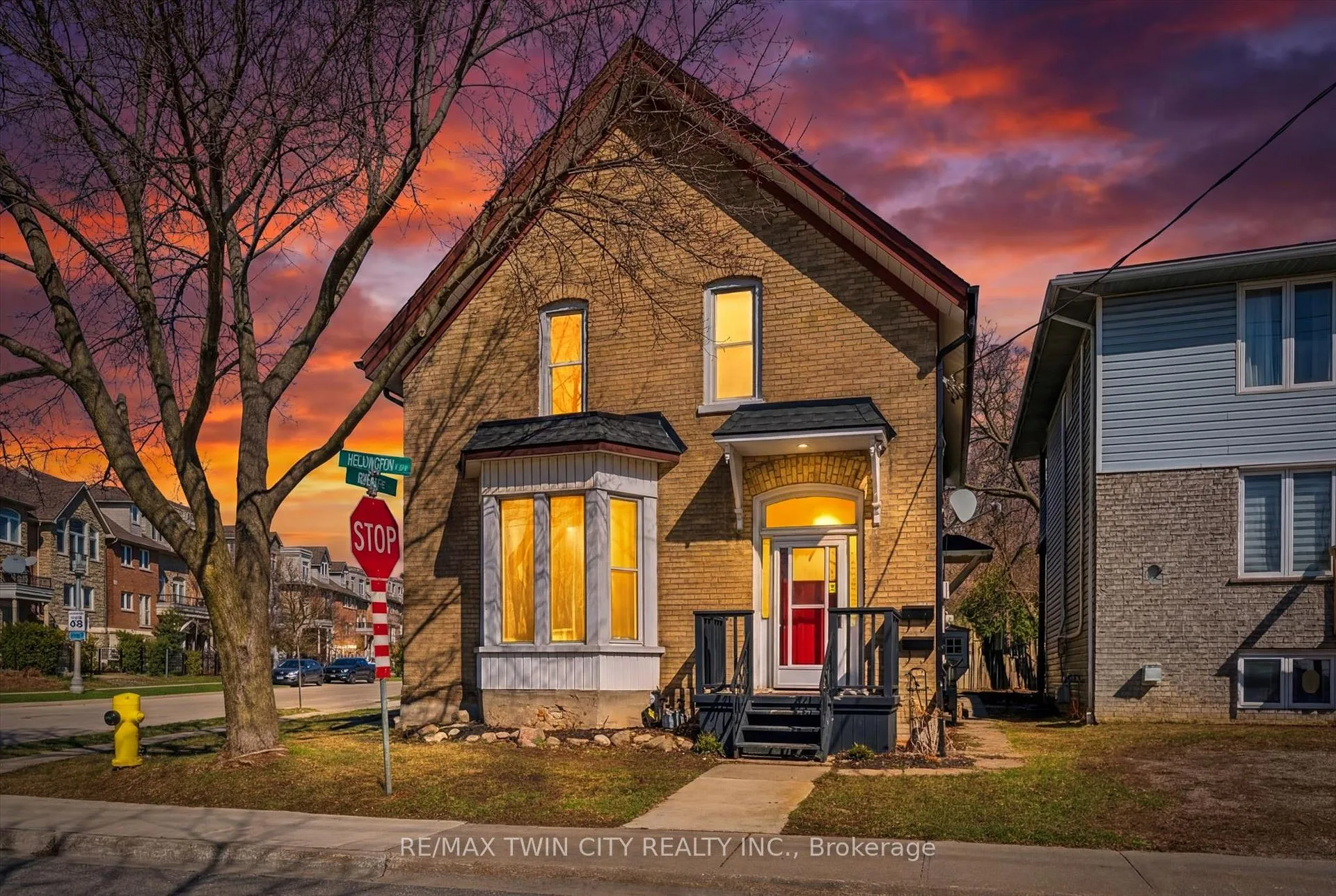 Front of 101 Wellington South