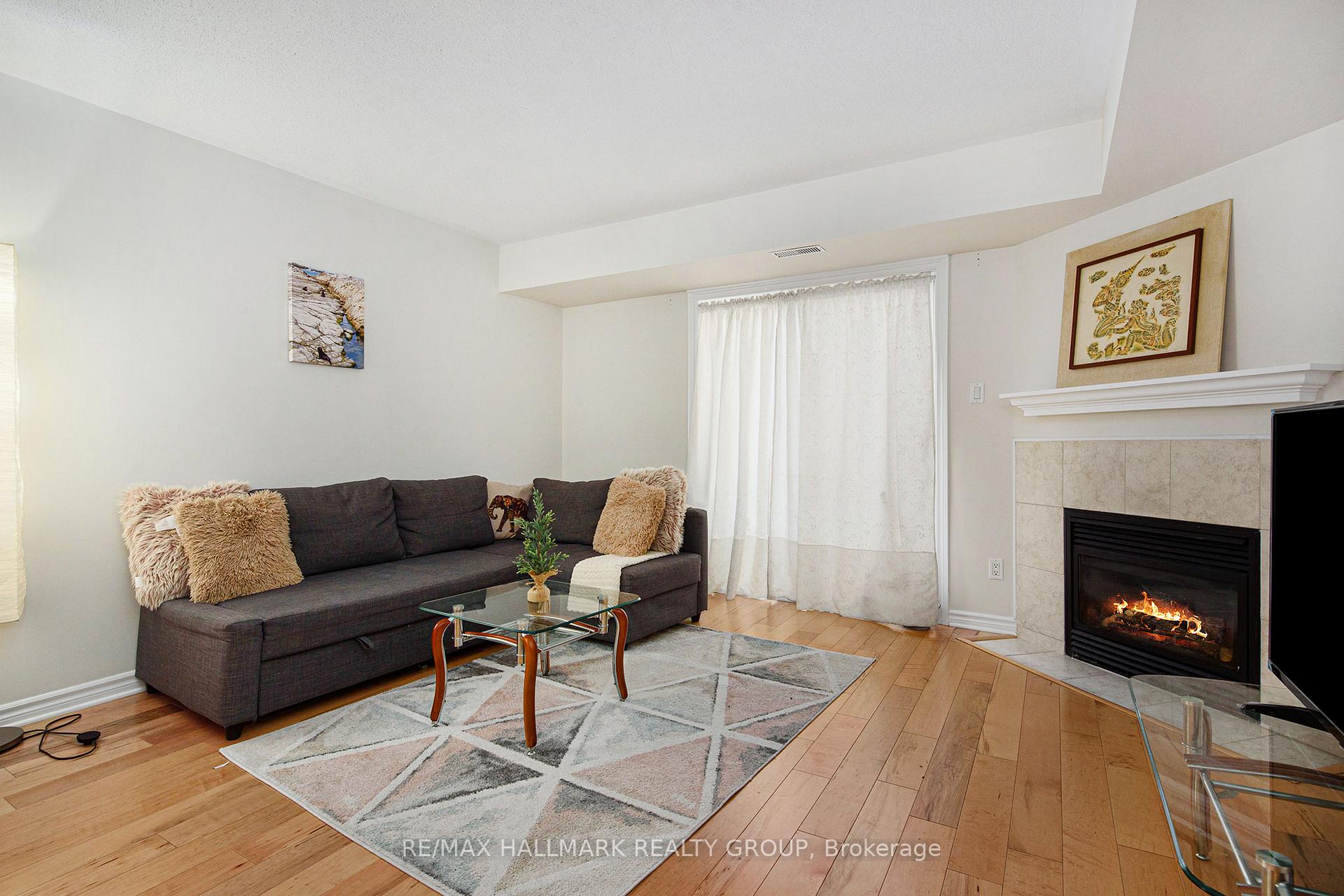 Photo 6 of 2814 Baseline Road, Ottawa, Leslie Park — HOMEH