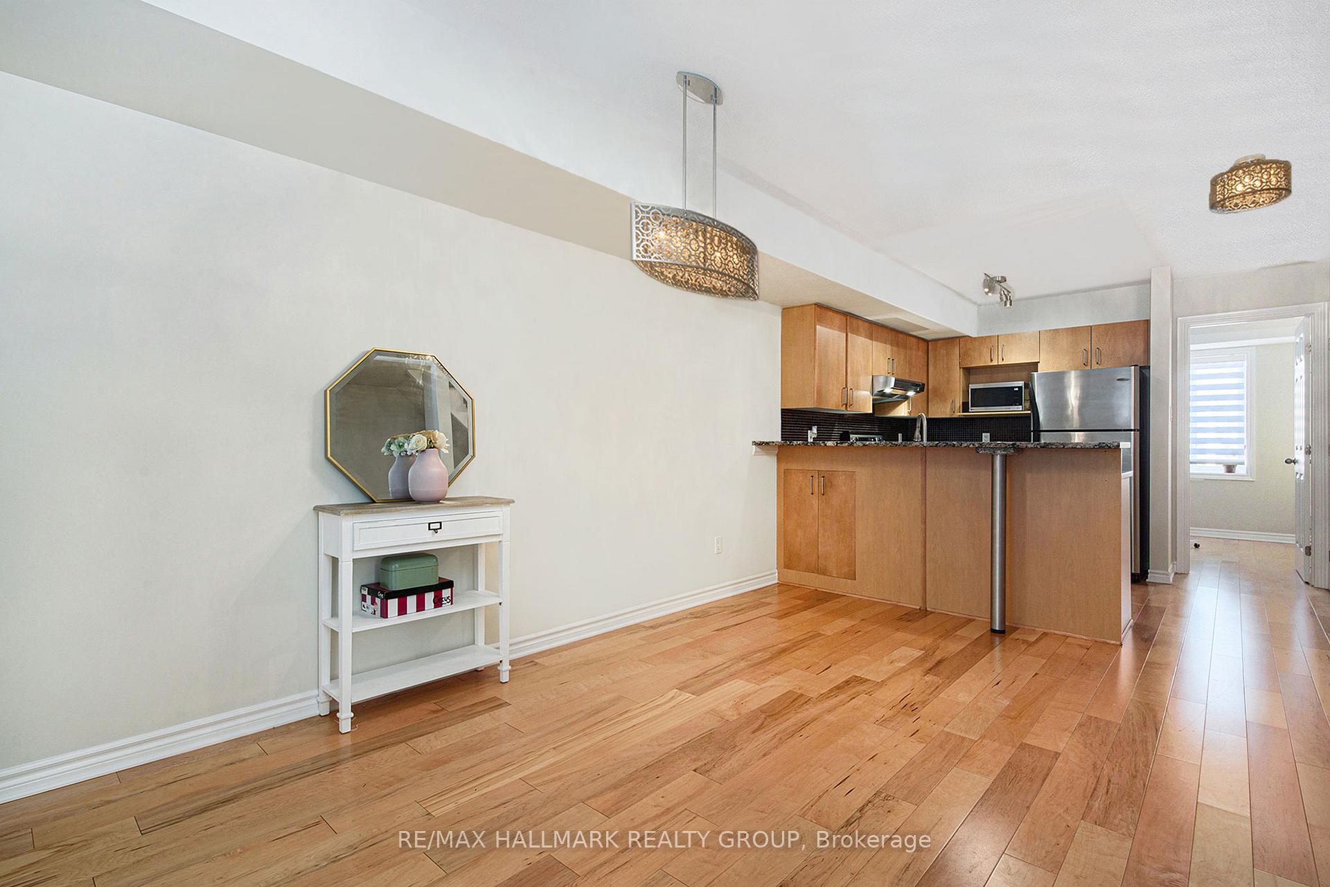 Photo 9 of 2814 Baseline Road, Ottawa, Leslie Park — HOMEH