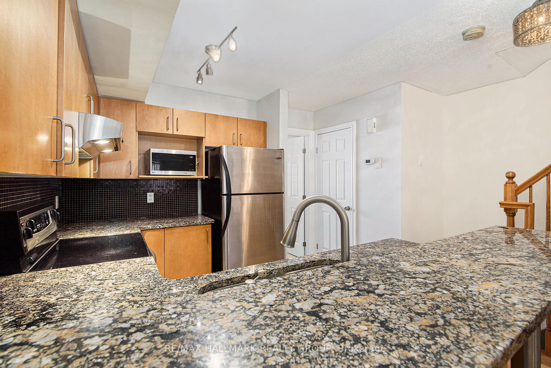 Photo 11 of 2814 Baseline Road, Ottawa, Leslie Park — HOMEH