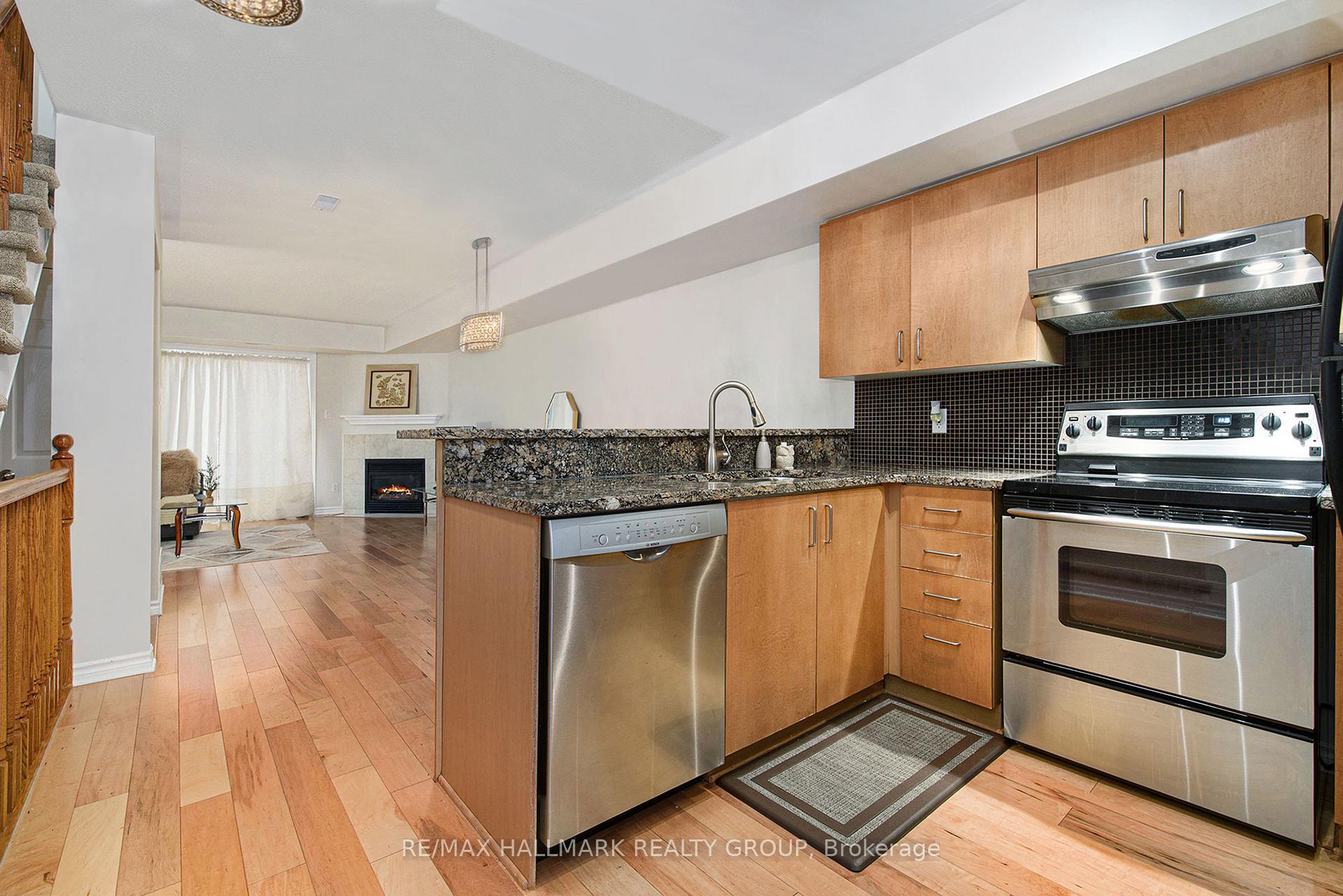 Photo 12 of 2814 Baseline Road, Ottawa, Leslie Park — HOMEH