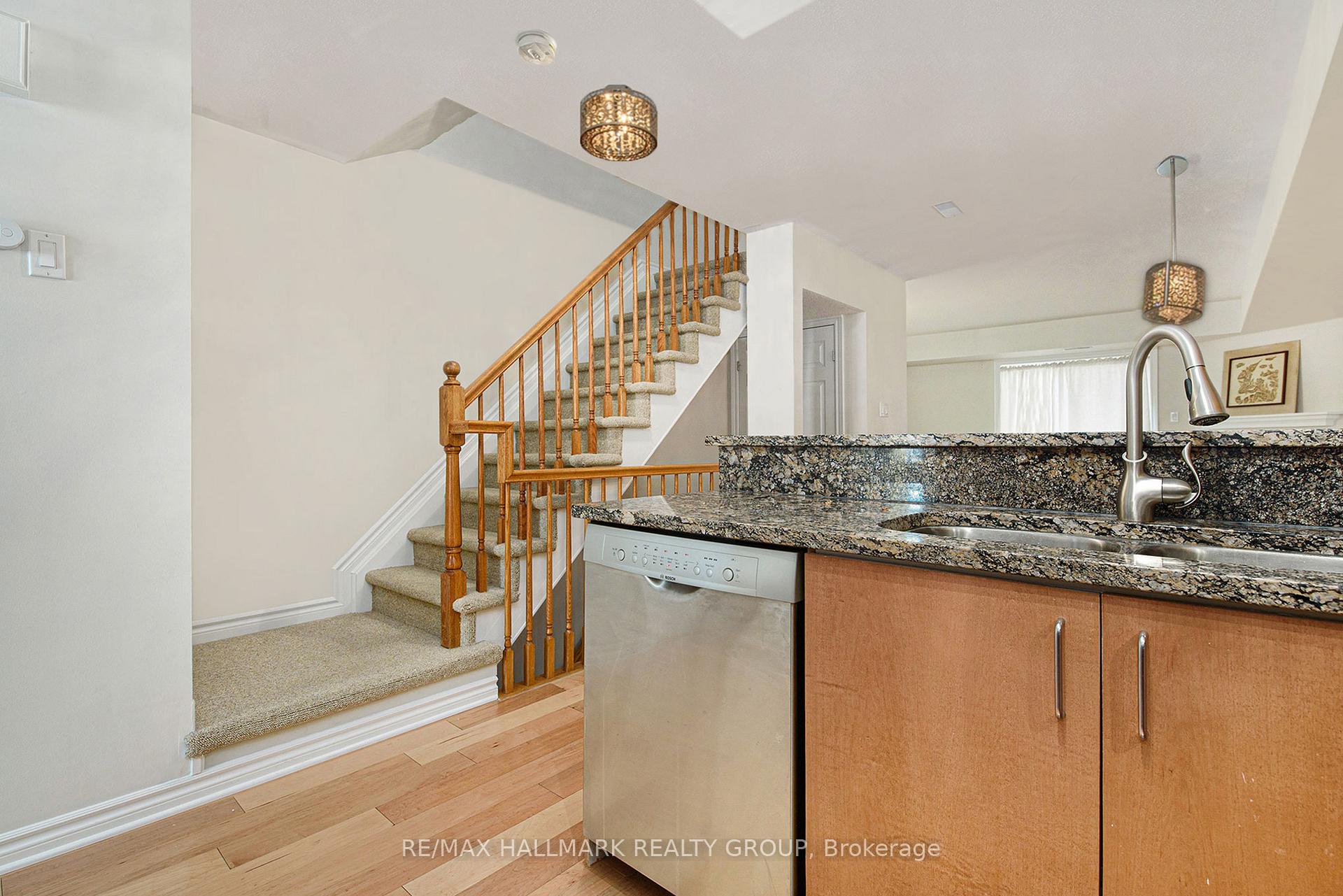 Photo 14 of 2814 Baseline Road, Ottawa, Leslie Park — HOMEH