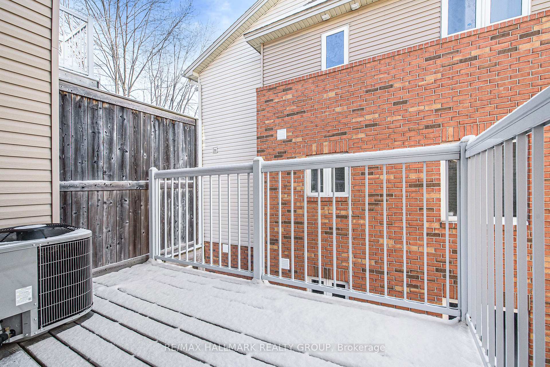 Photo 15 of 2814 Baseline Road, Ottawa, Leslie Park — HOMEH