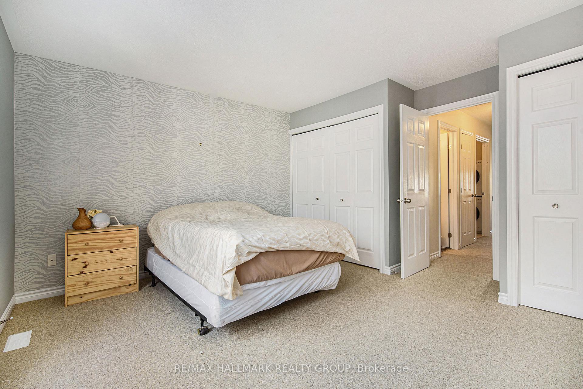 Photo 20 of 2814 Baseline Road, Ottawa, Leslie Park — HOMEH