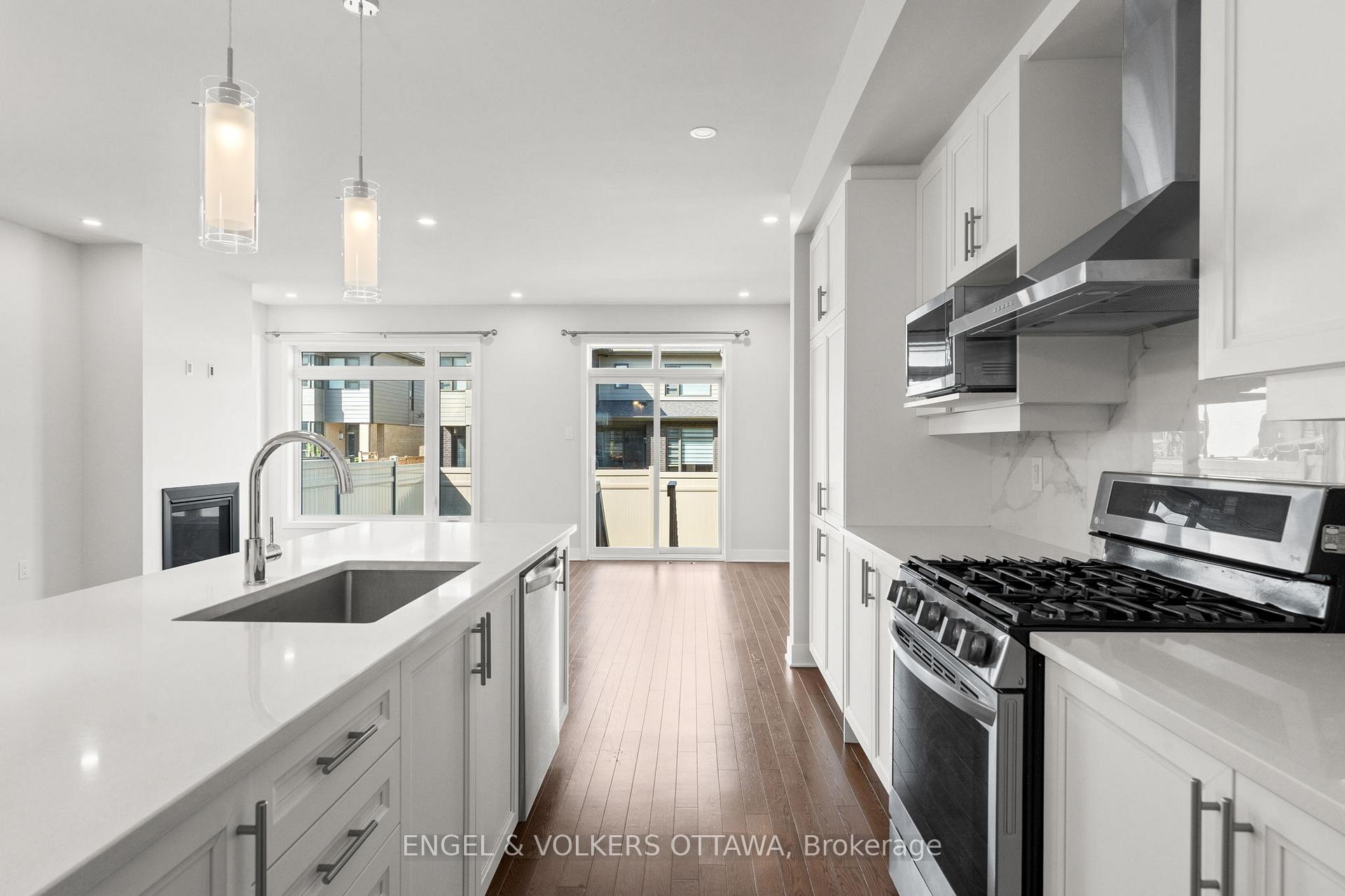 Photo 8 of 84 Canvasback Ridge, Ottawa, Riverside South/Gloucester Glen — HOMEH