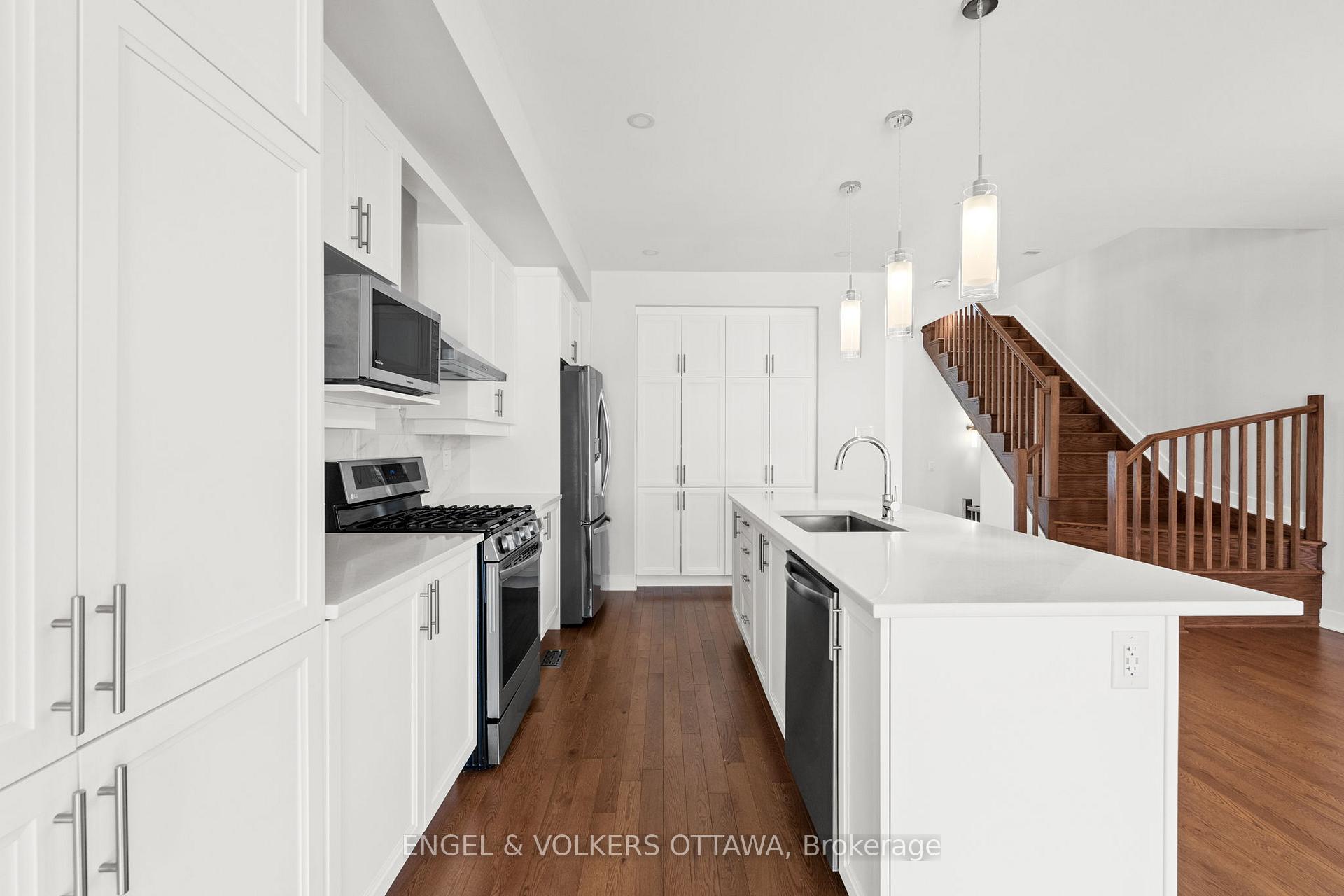 Photo 9 of 84 Canvasback Ridge, Ottawa, Riverside South/Gloucester Glen — HOMEH