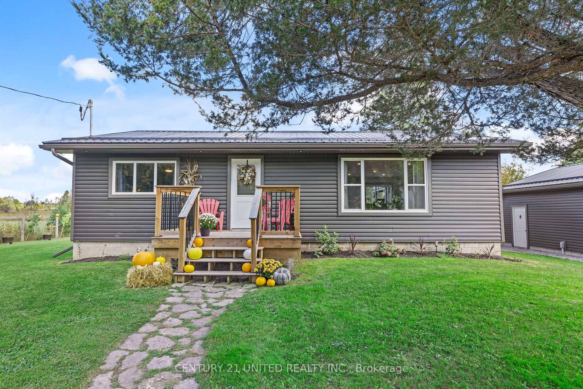 Photo 1 of 1551 County Rd 6, Douro-Dummer — HOMEH
