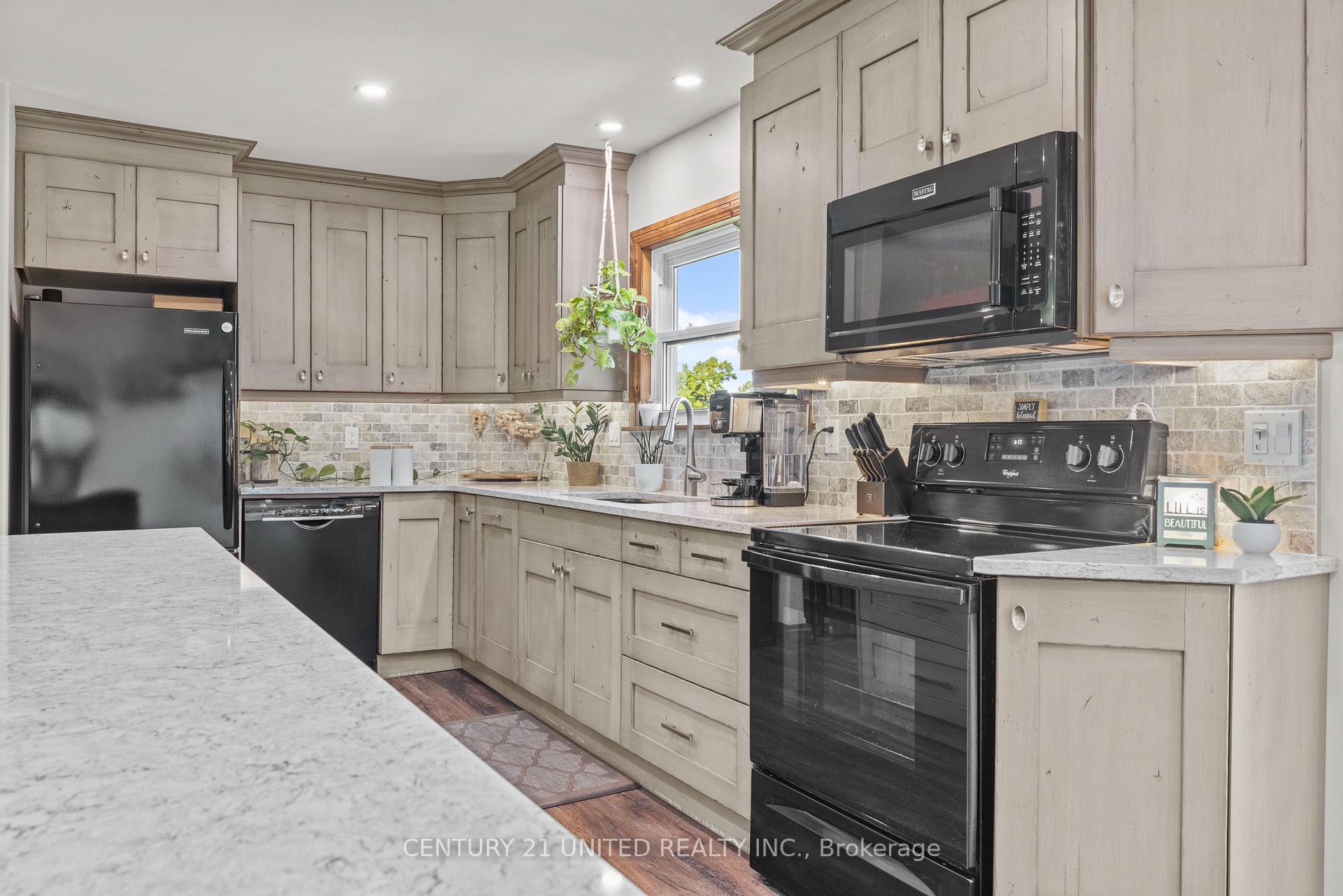 Photo 13 of 1551 County Rd 6, Douro-Dummer — HOMEH