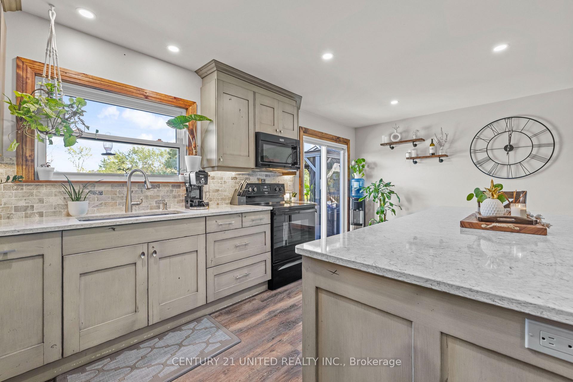Photo 15 of 1551 County Rd 6, Douro-Dummer — HOMEH