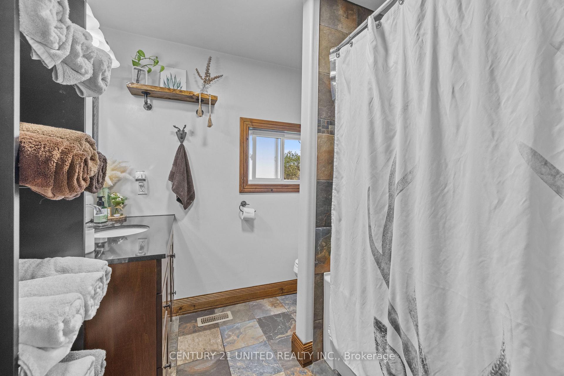 Photo 17 of 1551 County Rd 6, Douro-Dummer — HOMEH