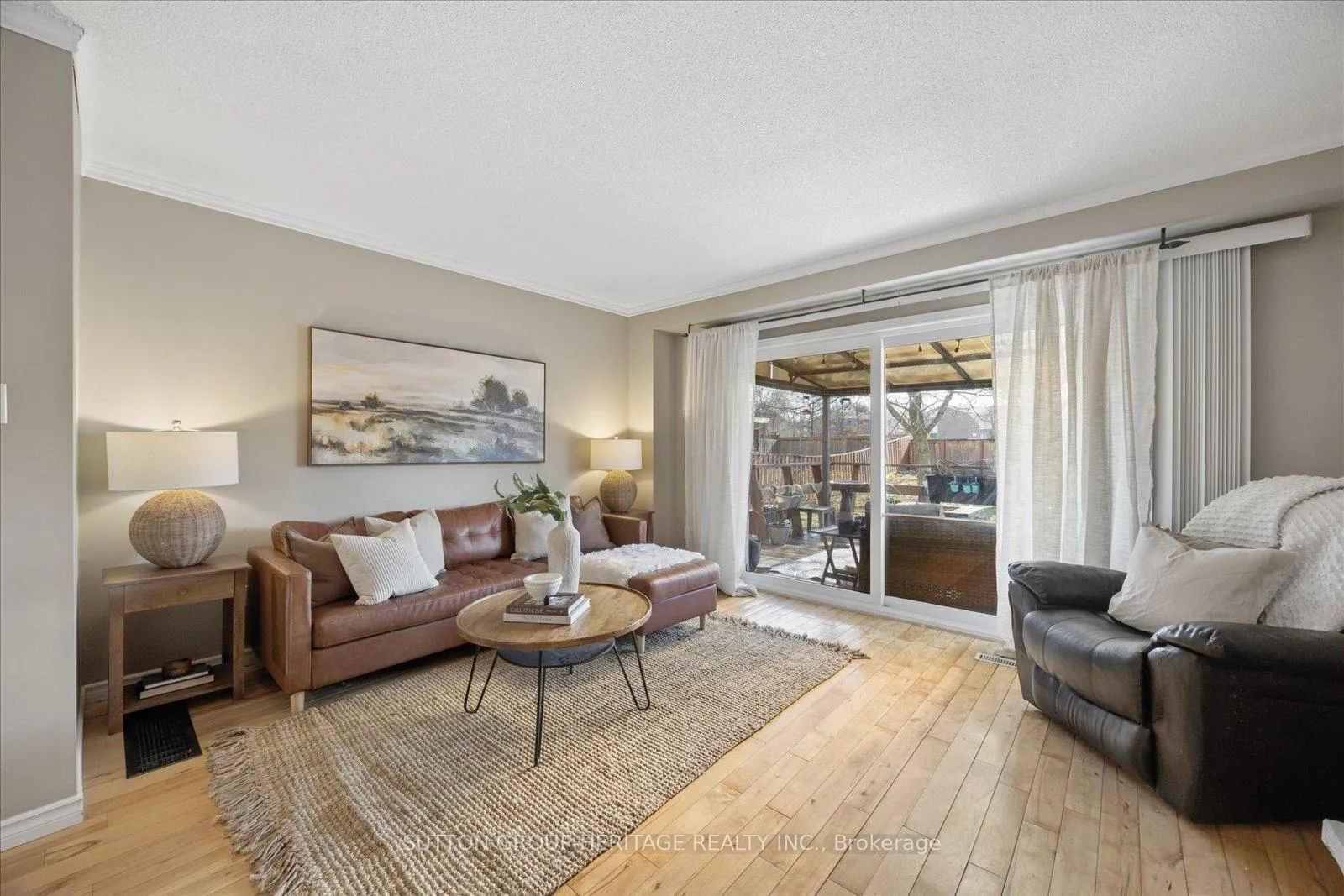Photo 4 of 24 Andrea Road, Ajax, South East — HOMEH